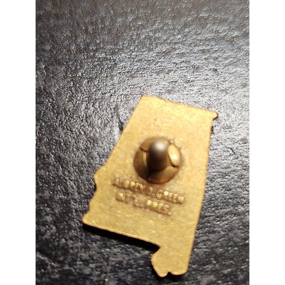 Lions Club 100% Attendance Pin 1963-64 Alabama Shape Gold Tone - Picture 4 of 5